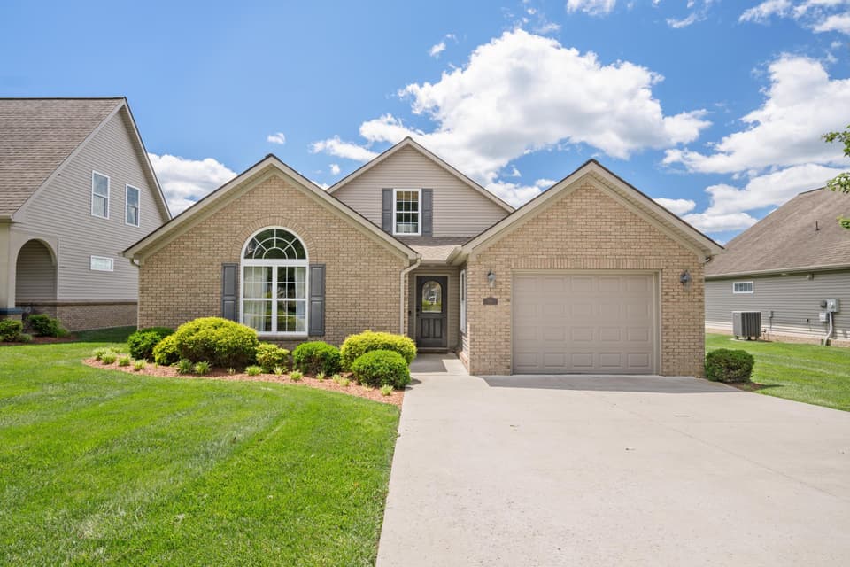 180 Alexa Lane, Christiansburg, VA