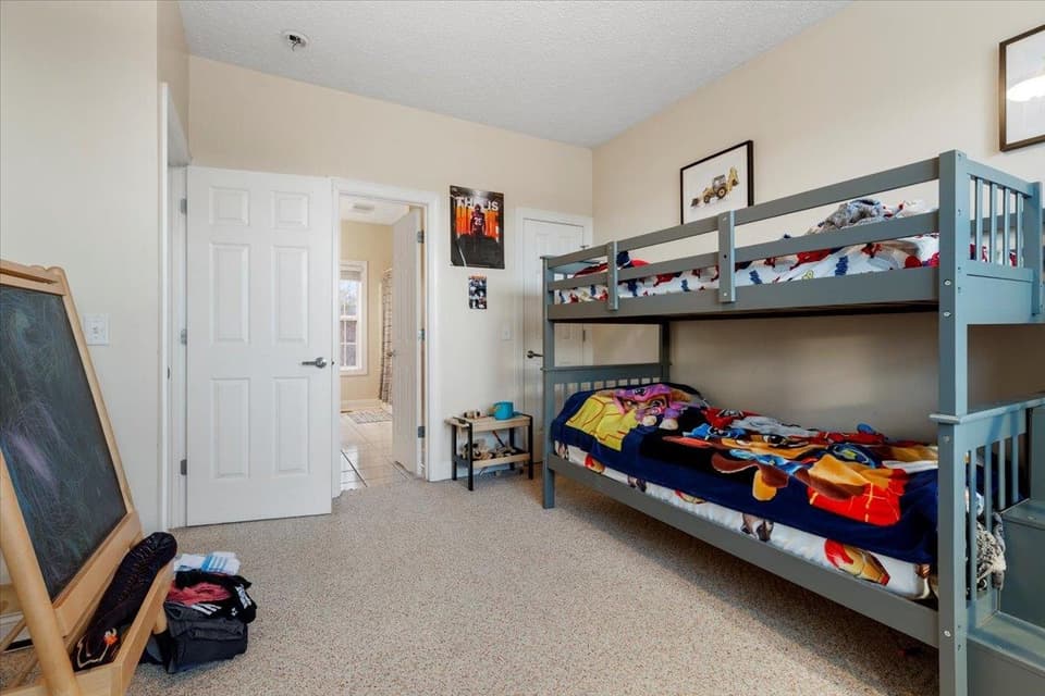 450 Tall Oak Boulevard, photo 27 of 40