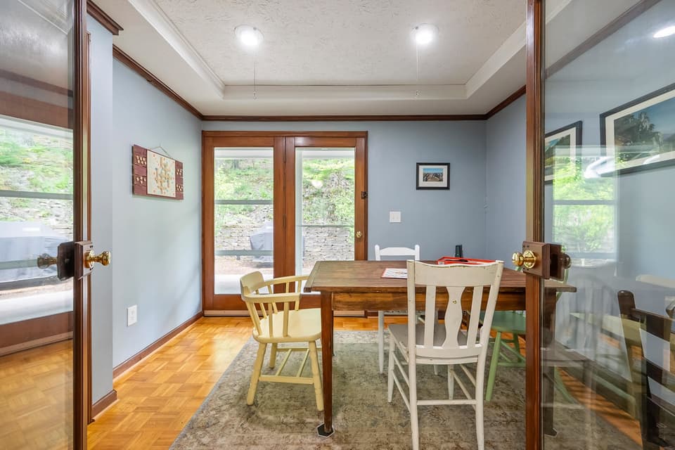 1160 Sherwood Drive, photo 38 of 40