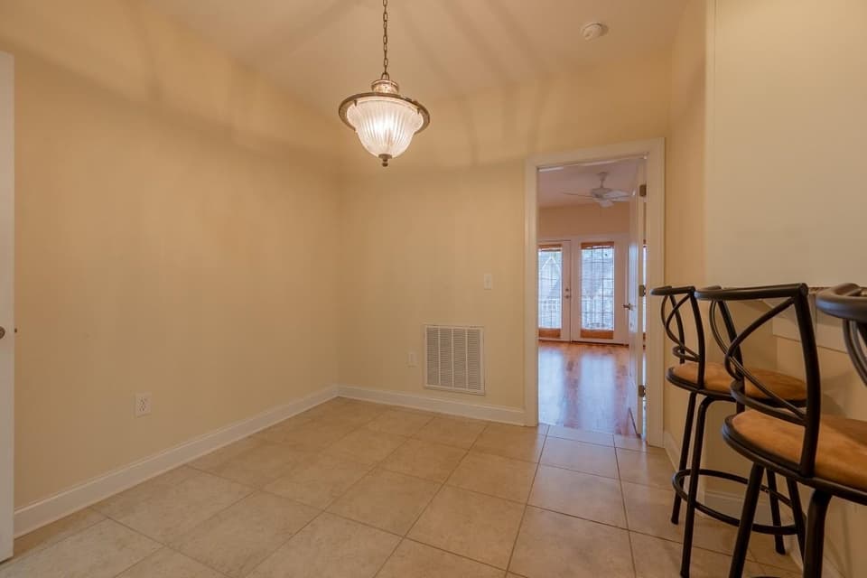 90 Phoenix Boulevard, photo 20 of 40