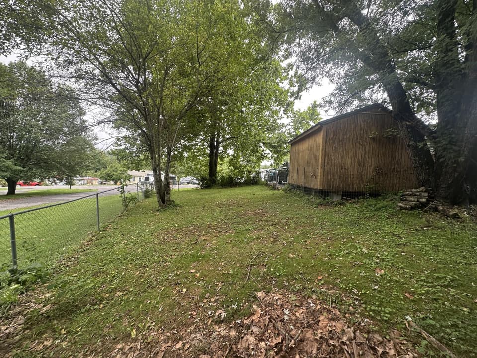 3301 Springview Drive, photo 26 of 32