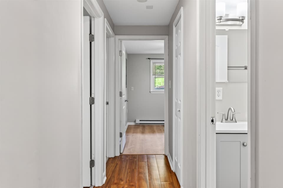 1548 Gallimore Street, photo 21 of 40