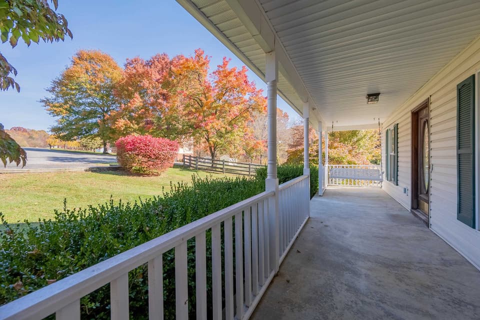 497 Canterbury Street SW, photo 11 of 40