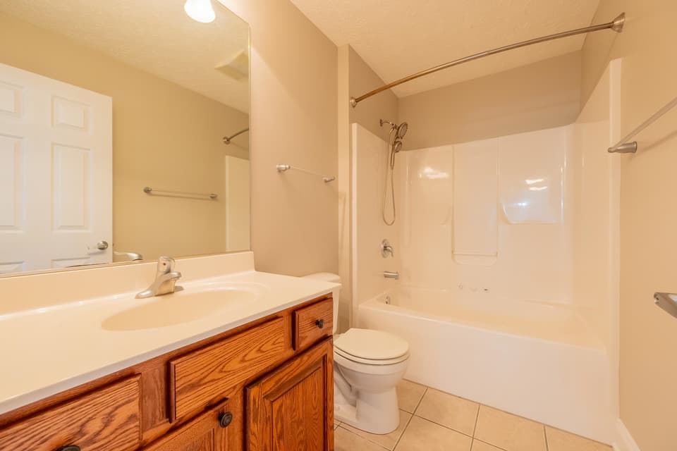 590 Tall Oak Boulevard, photo 35 of 40