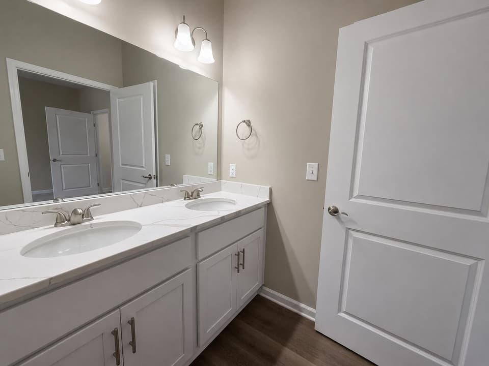 1155 Plum Street, photo 30 of 34
