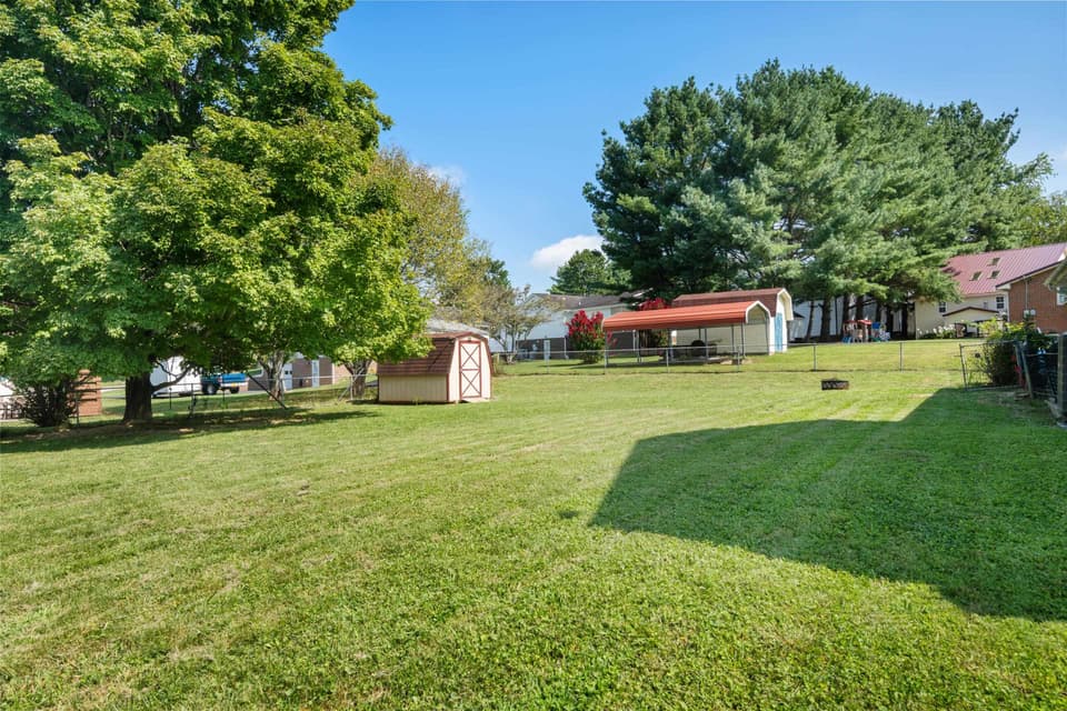 80 Meadow Drive, photo 5 of 40