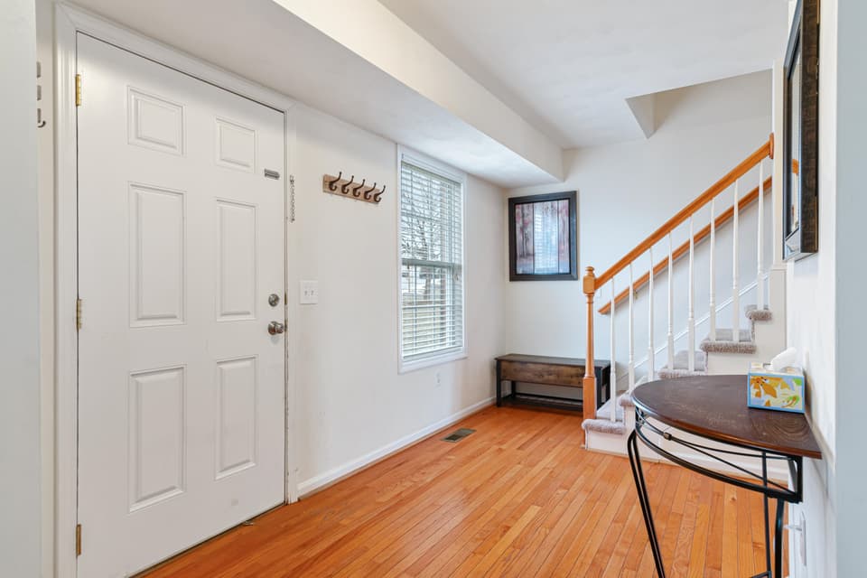 535 Keystone Drive, photo 4 of 40