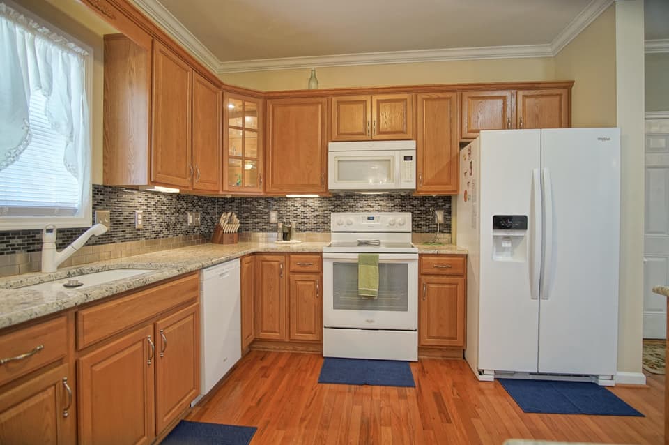 1410 Kensington Way, photo 11 of 40