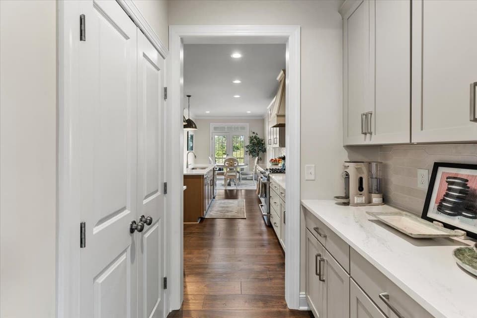 1177 Round Meadow Drive, photo 11 of 40