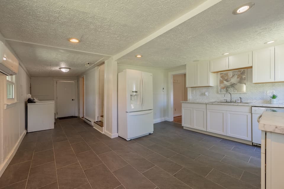 770 Montgomery Street, photo 21 of 40