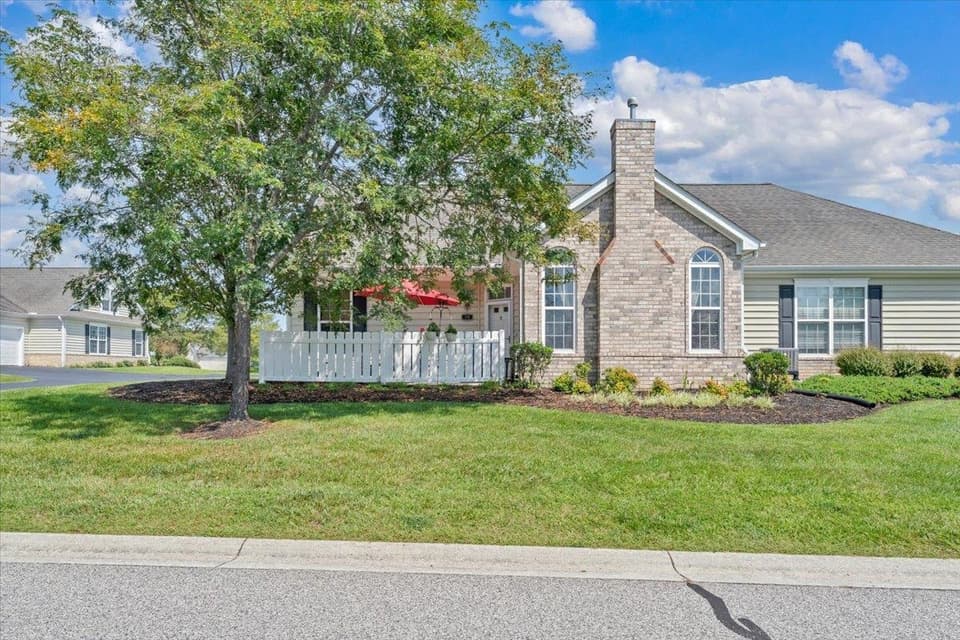 75 Revolution Circle Unit 231, Christiansburg, VA