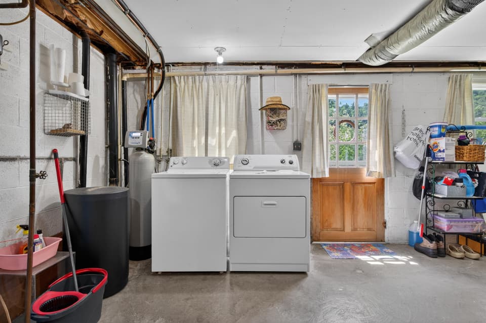 1761 North Fork Road, photo 35 of 40