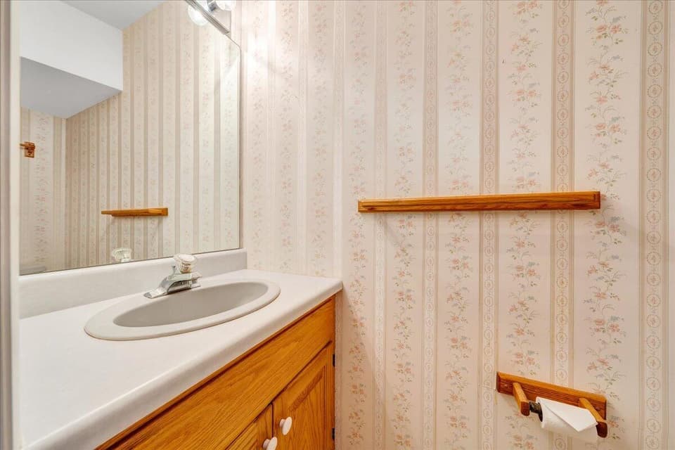 90 Patricia Lane NE, photo 21 of 38