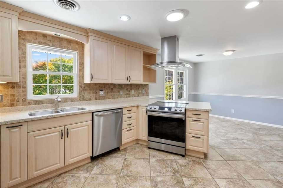 290 Kimball Lane, photo 19 of 40