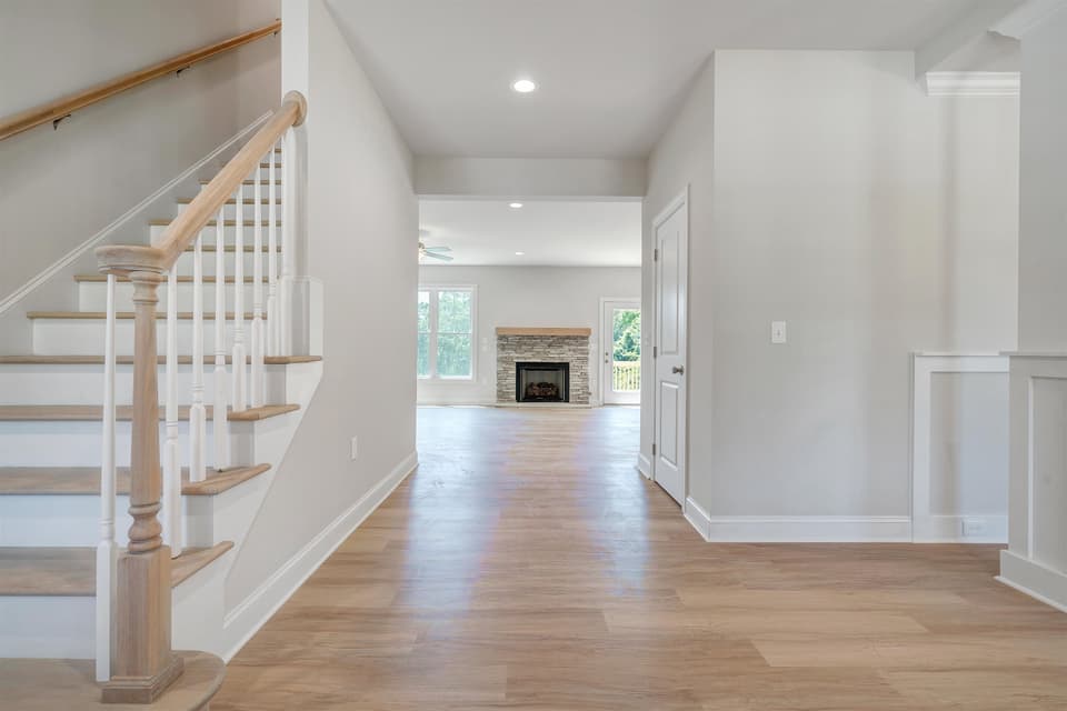 35 Welch Circle, photo 3 of 28