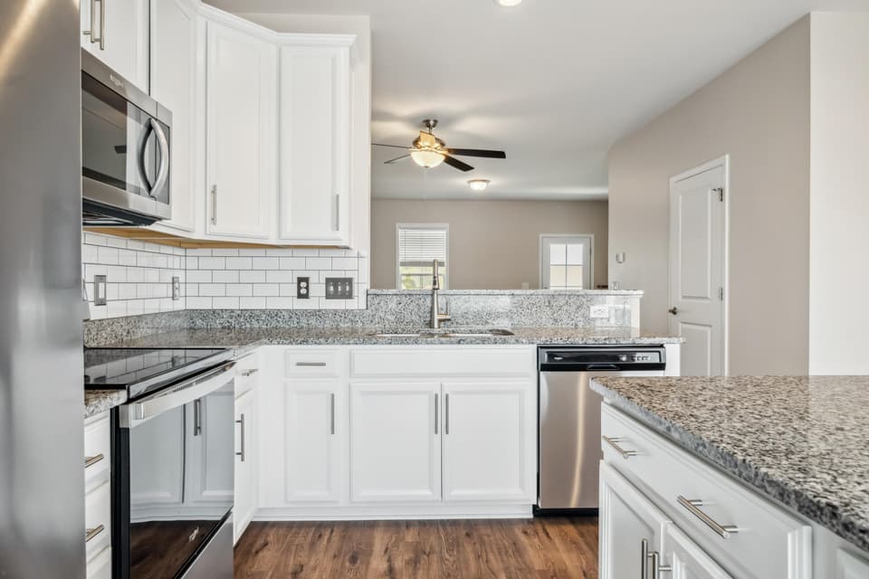 340 Hamilton Avenue NW, photo 17 of 40