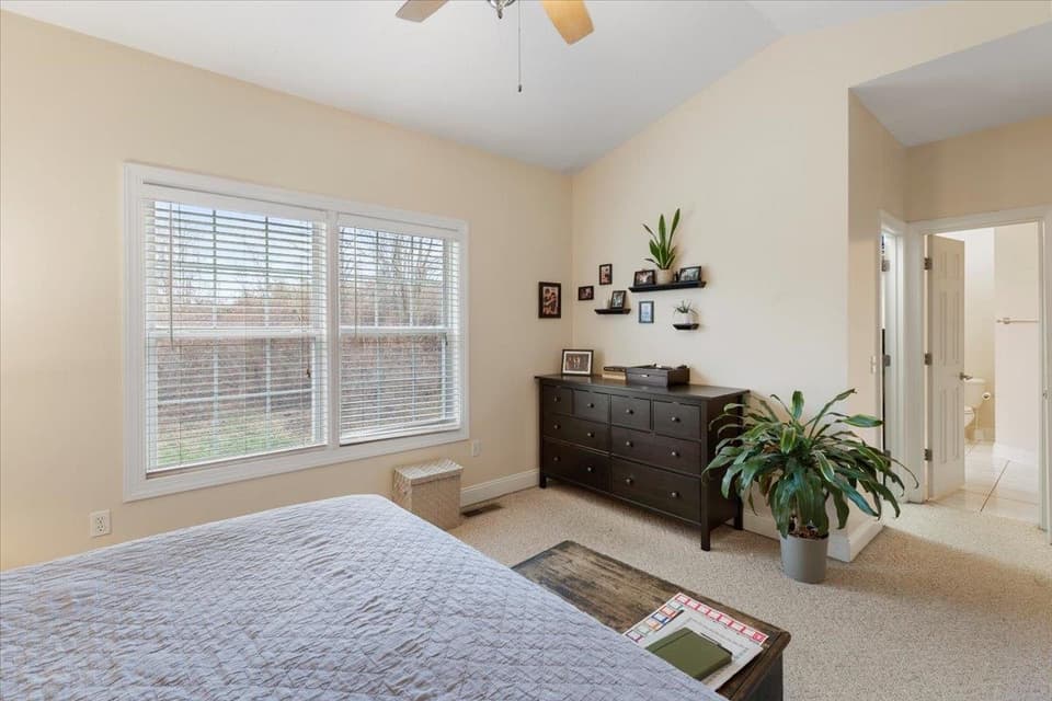 450 Tall Oak Boulevard, photo 29 of 40