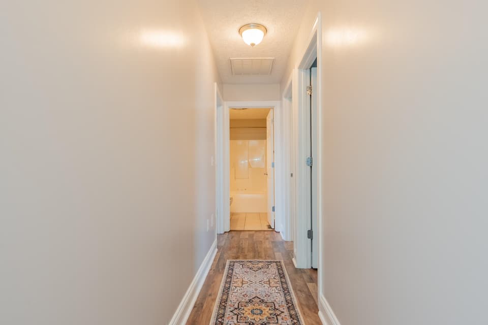 590 Tall Oak Boulevard, photo 28 of 40