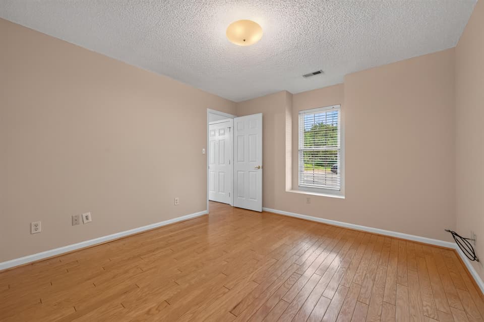 220 Darci Drive SE, photo 24 of 40