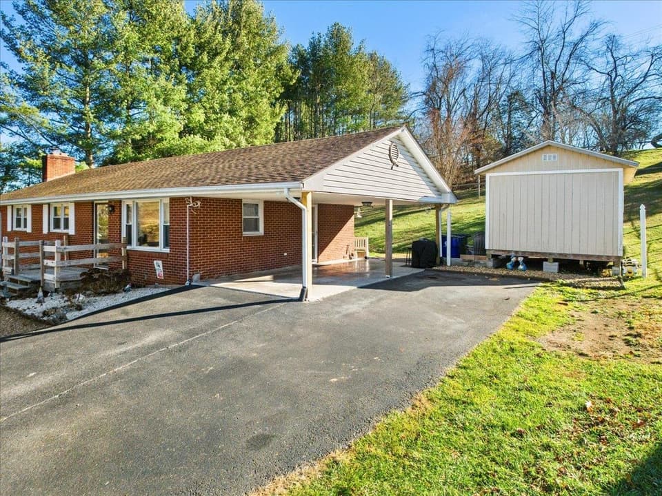 60 Overland Drive, photo 36 of 38