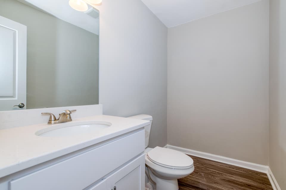 360 Tomahawk Drive, photo 16 of 32