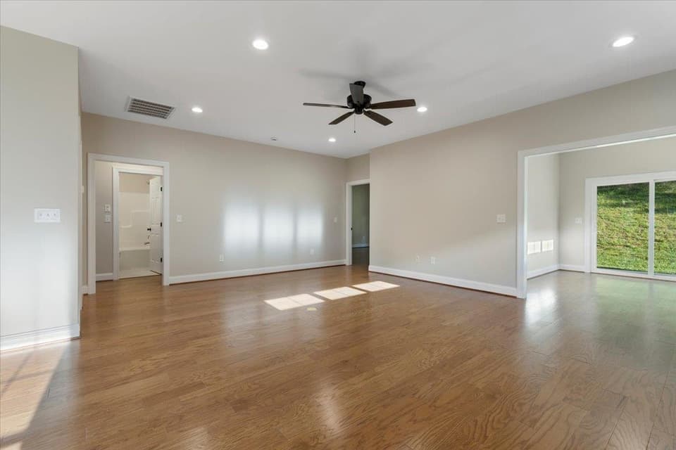 120 Vinnie Avenue NW, photo 12 of 33