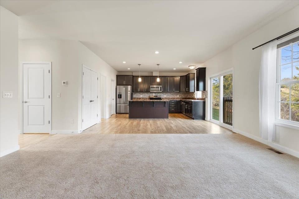 820 Jefferson Circle, photo 22 of 40