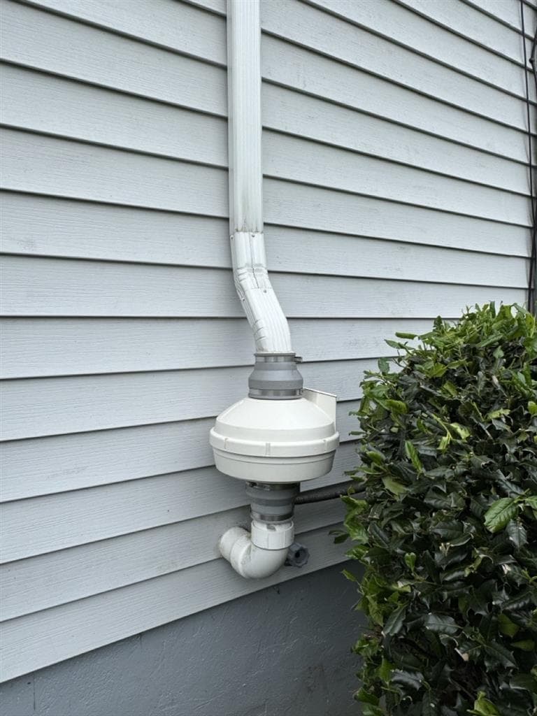 200 Craig Street, photo 3 of 40