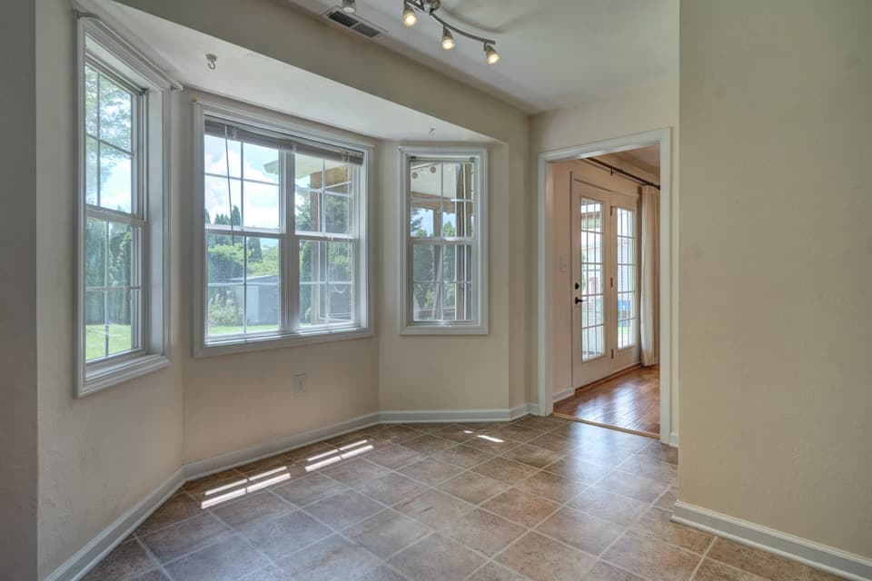 250 Sequoia Circle NW, photo 12 of 37
