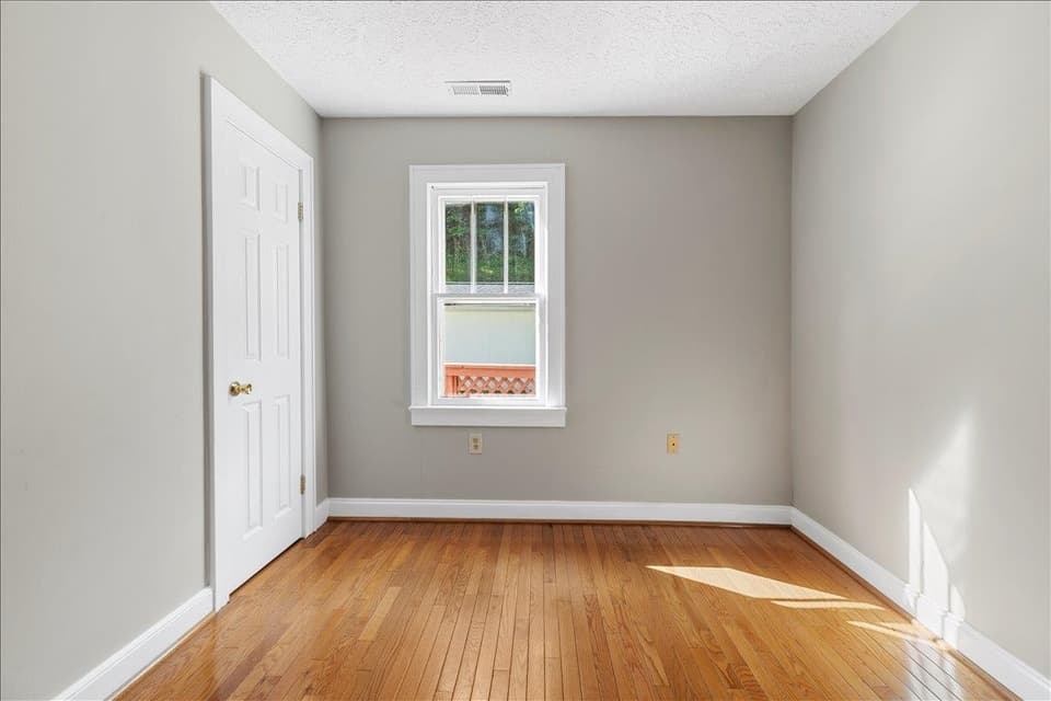 2537 Rosemary Road, photo 13 of 40