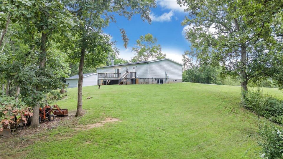 963 Magnolia Ln, photo 7 of 25