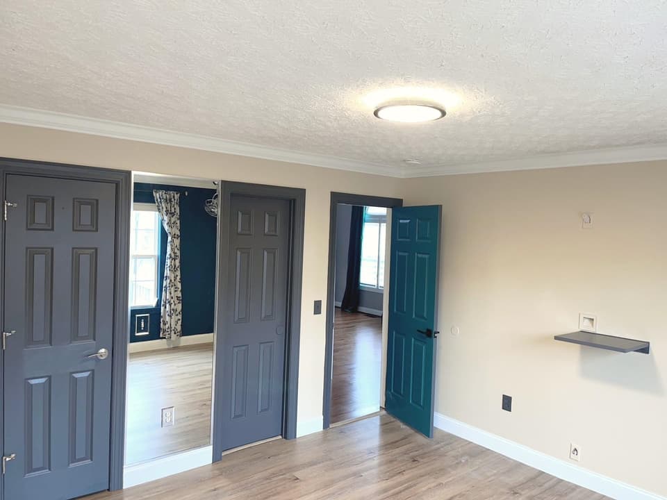 1095 Red Leaf Court, photo 13 of 40