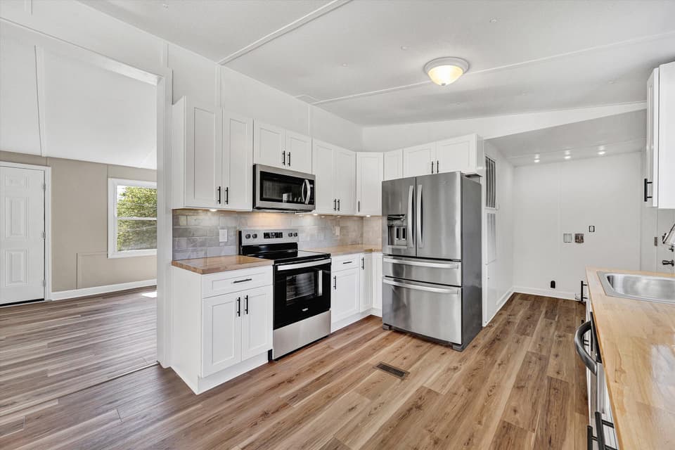 1030 Church St NE, photo 16 of 37