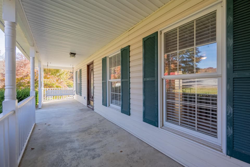 497 Canterbury Street SW, photo 10 of 40