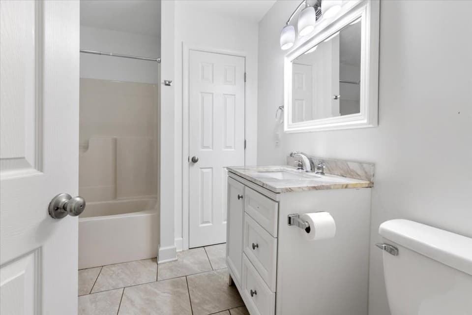 930 Forest Street, photo 18 of 36