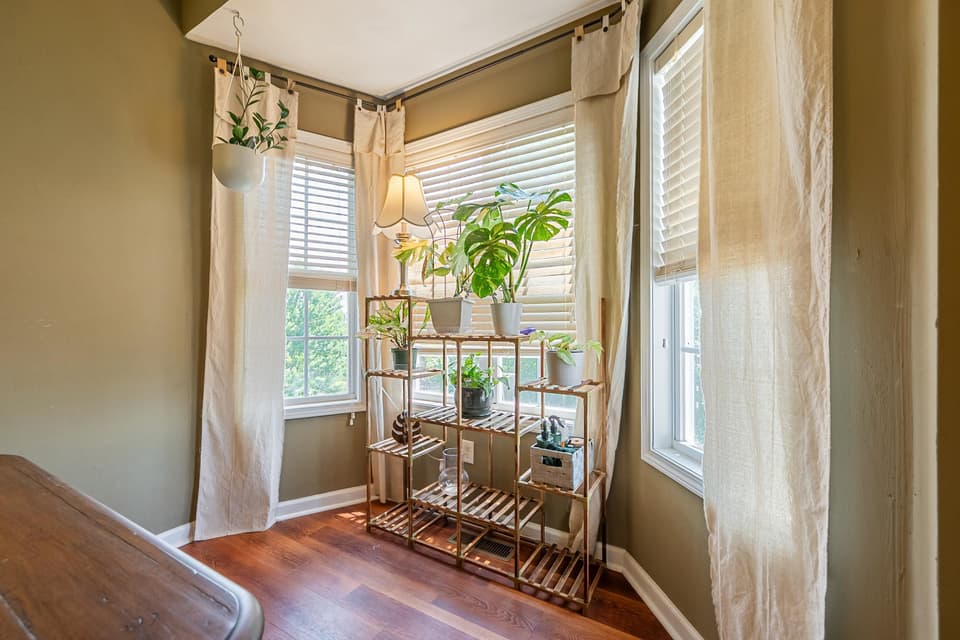 175 Wistaria Drive, photo 12 of 40