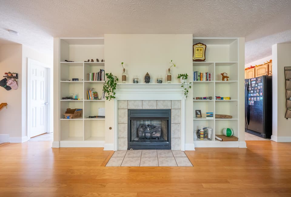 320 Tall Oak Boulevard, photo 9 of 40