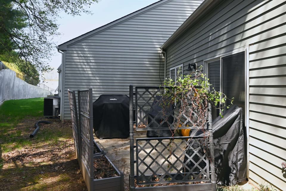 460 Silver Leaf Drive, photo 24 of 27